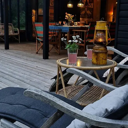 Near Hald With Large Garden *