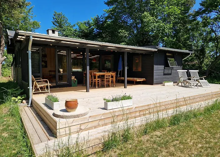 Semesterbostad Near Hald With Large Garden